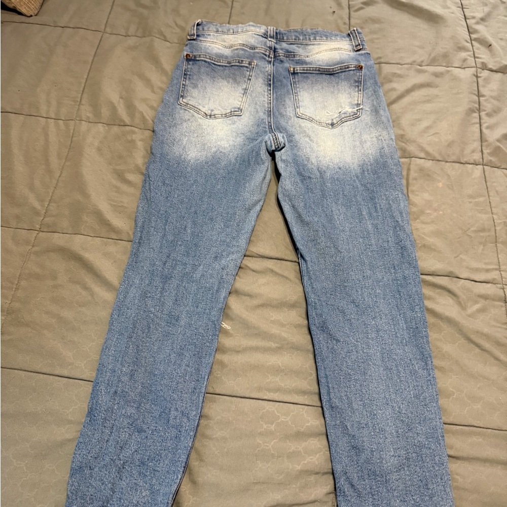 Women’s Light Blue Washed Jeans